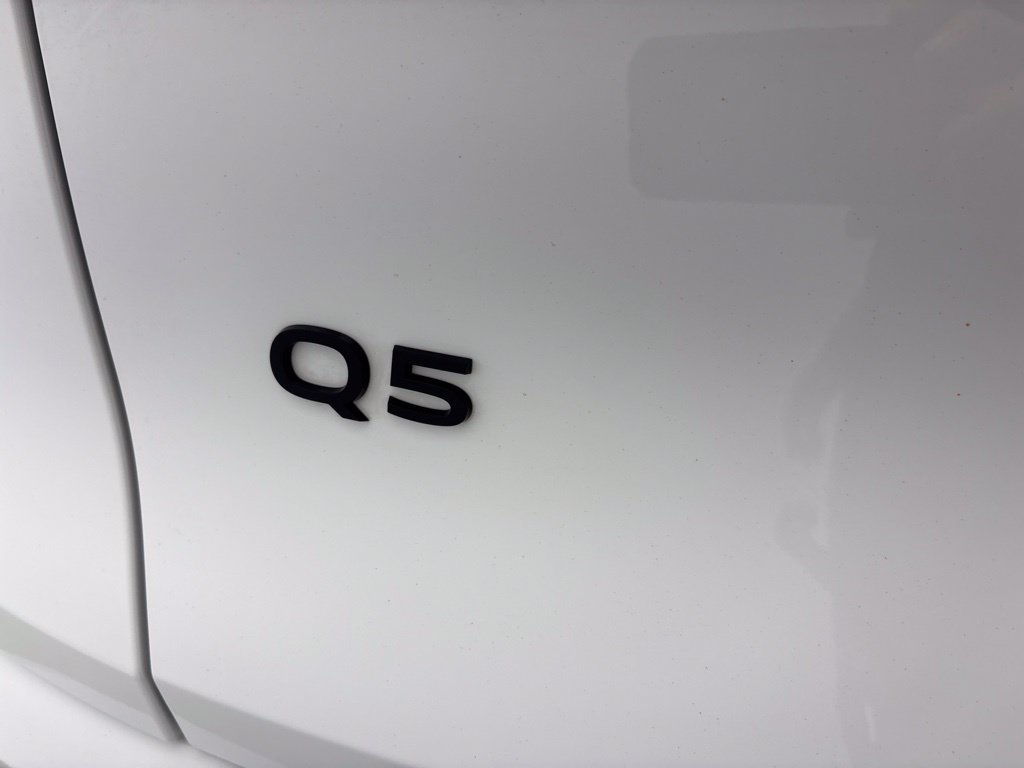 Used 2025 Audi Q5 Premium w/ Convenience Package AWD/4WD image 11