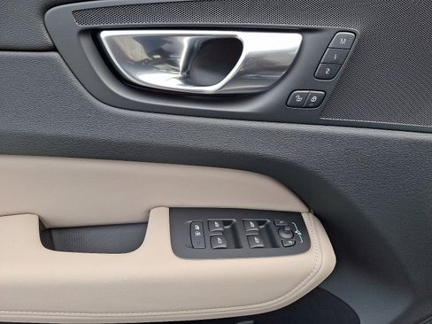 New 2026 Volvo XC60 T8 Plus w/ Protection Package Premier image 7