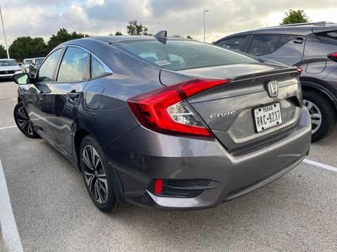 Used 2017 Honda Civic EX-T image 4