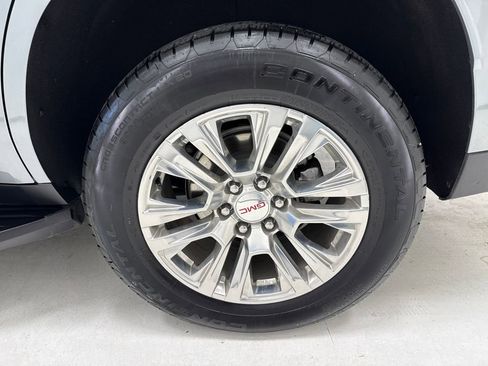 Used 2025 GMC Yukon Denali AWD/4WD image 7