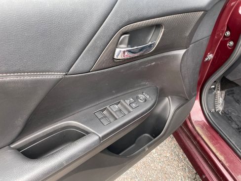 Used 2016 Honda Accord Sport image 11