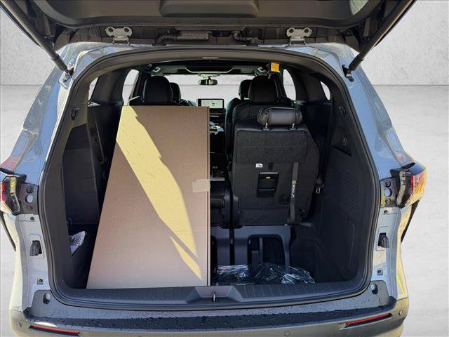 New 2026 Toyota Sienna XLE Woodland Edition AWD/4WD image 8