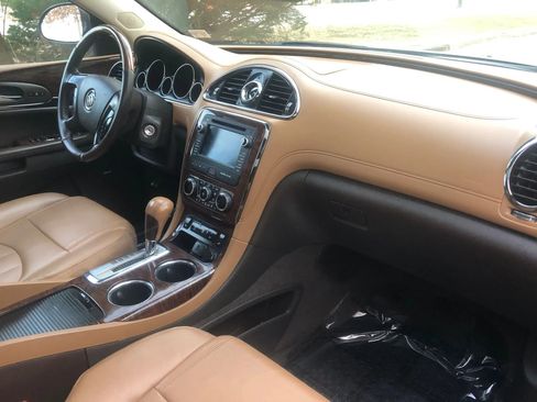 Used 2017 Buick Enclave Leather image 23