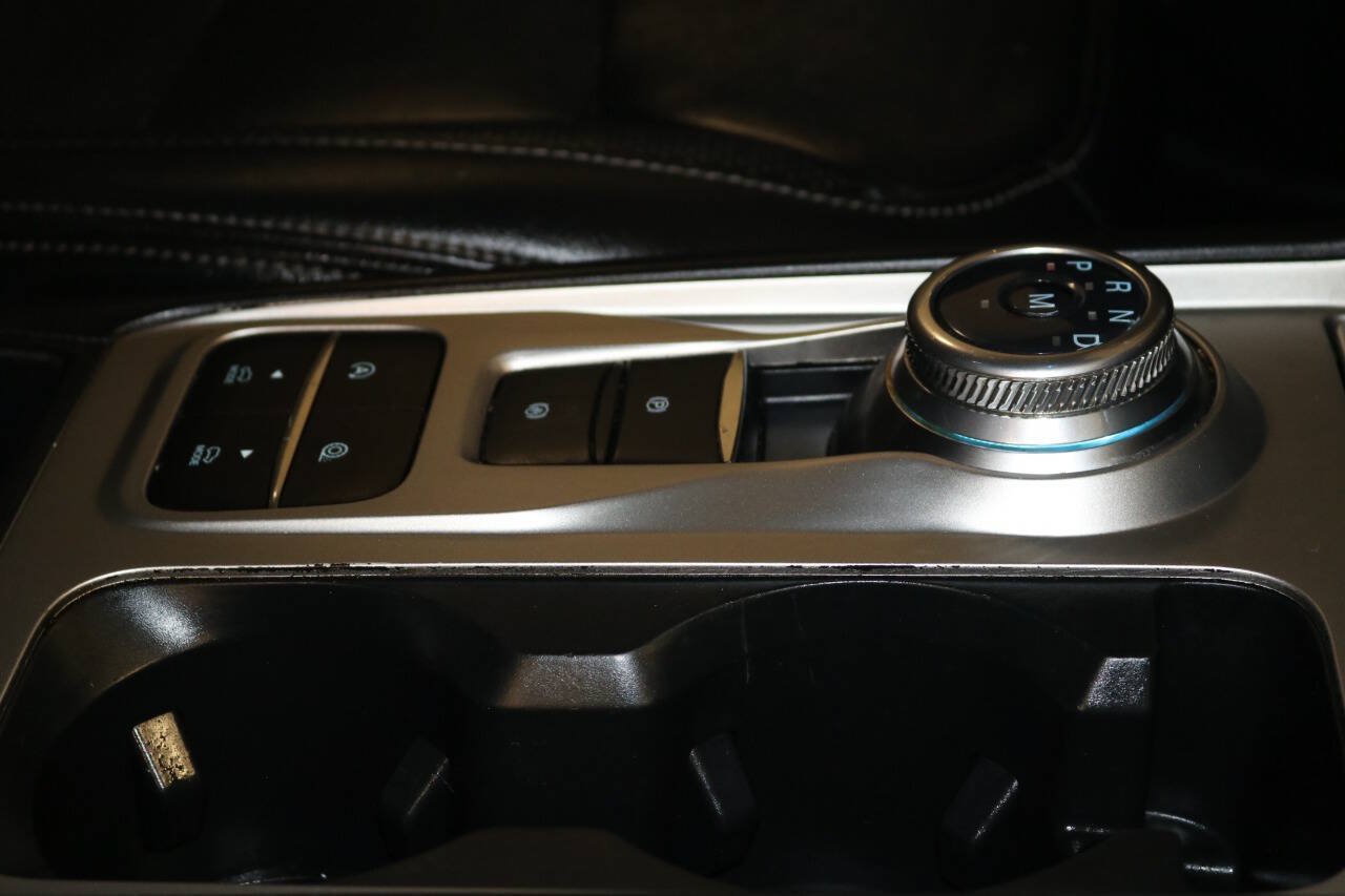 Used 2020 Ford Explorer XLT RWD image 55