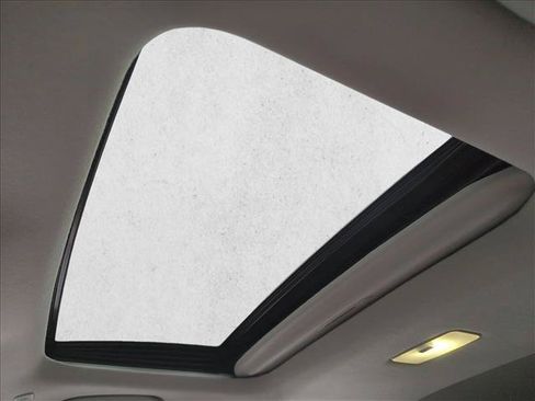 Used 2023 Toyota Corolla Cross LE w/ Moonroof Package FWD image 15