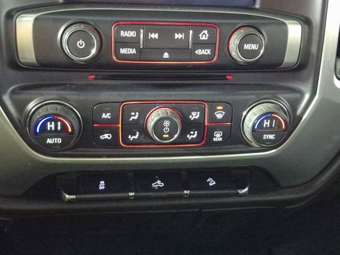 Used 2015 GMC Sierra 1500 SLE w/ SLE Value Package image 17