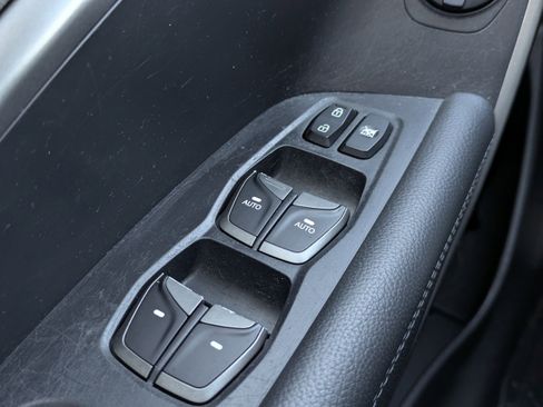 Used 2017 Hyundai Santa Fe Sport image 17