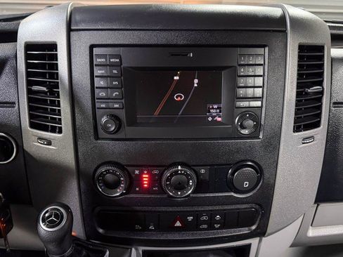 Used 2016 Mercedes-Benz Sprinter 2500 image 24