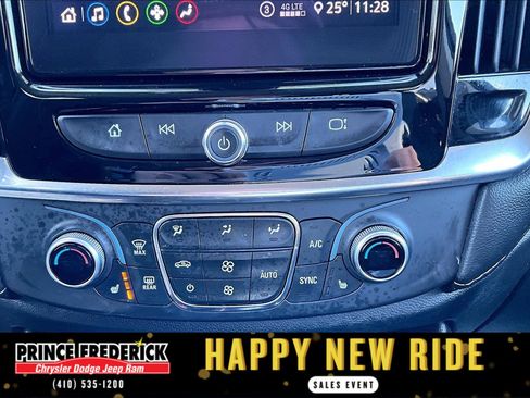 Used 2020 Chevrolet Traverse LT w/ Driver Confidence II Package image 26