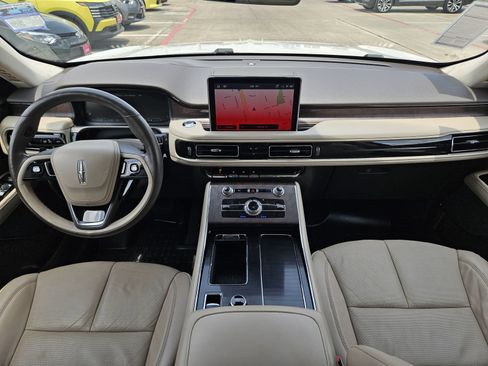 Used 2021 Lincoln Aviator Reserve w/ Elements Package Plus RWD image 11