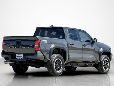 Certified 2026 Toyota Tacoma TRD Off-Road AWD/4WD image 5
