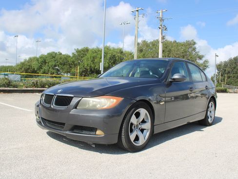 Used 2006 BMW 325i Sedan RWD image 2