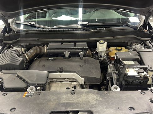 Used 2019 Buick Envision Essence w/ LPO, Active Package AWD/4WD image 25