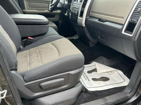 Used 2012 RAM 1500 Classic SLT w/ Remote Start & Security Group image 12