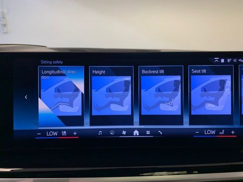 Used 2025 BMW X7 xDrive40i w/ Executive Package AWD/4WD image 63