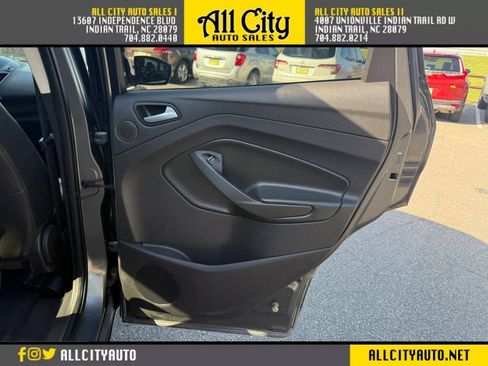Used 2014 Ford Escape Titanium w/ Equipment Group 401A AWD/4WD image 11