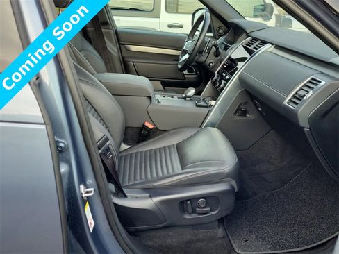Used 2023 Land Rover Discovery S R-Dynamic image 11