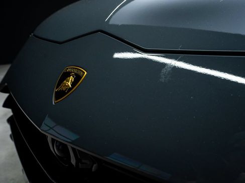 Used 2023 Lamborghini Urus S AWD/4WD image 4