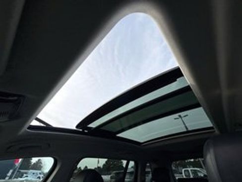 Used 2020 BMW X7 xDrive40i w/ Cold Weather Package image 11