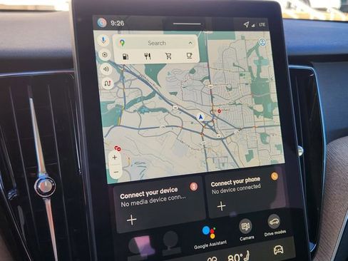 New 2026 Volvo XC60 B5 Plus w/ Climate Package image 21