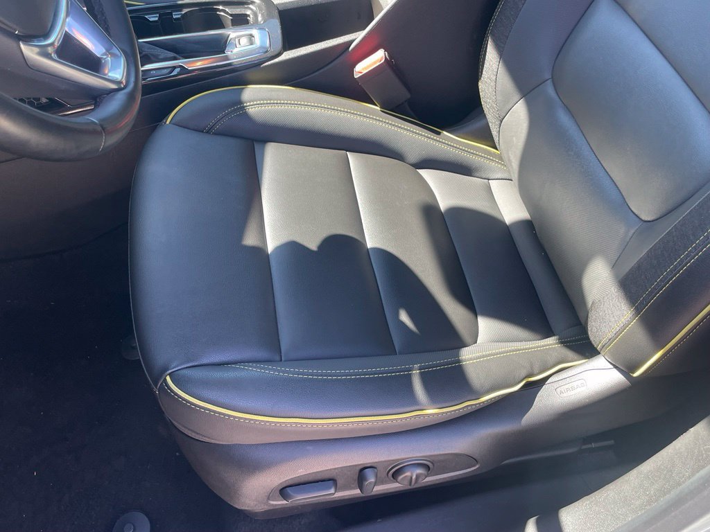 Used 2025 Chevrolet TrailBlazer ACTIV w/ Convenience Package FWD image 21
