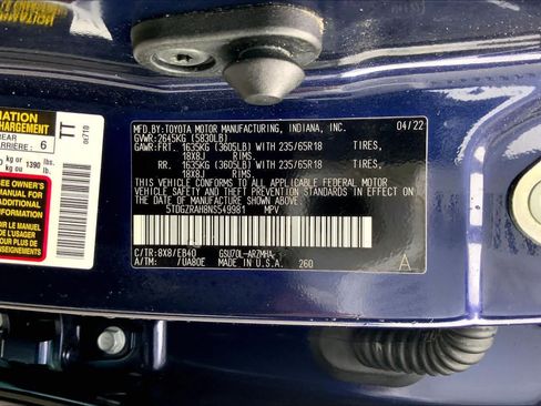 Used 2022 Toyota Highlander XLE FWD image 36