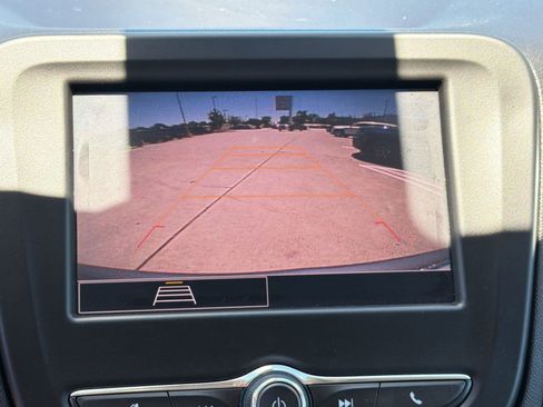 Used 2024 Chevrolet Equinox LT FWD image 24