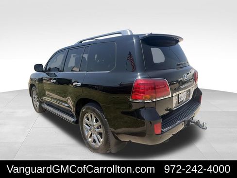Used 2011 Lexus LX 570 4WD w/ Luxury Pkg image 3