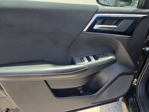Used 2022 Mitsubishi Outlander ES FWD image 17