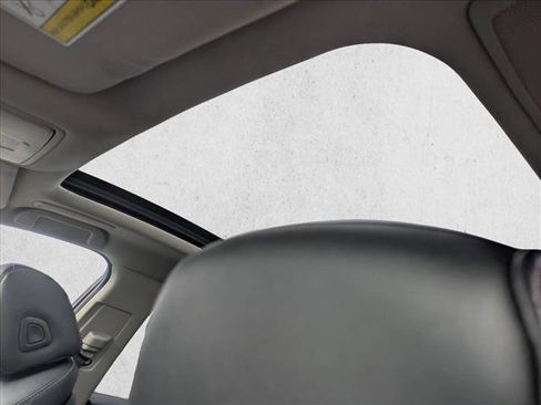 Used 2022 Acura RDX FWD w/ Technology Package image 16