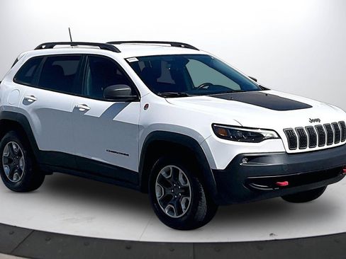 Used 2019 Jeep Cherokee Trailhawk w/ Comfort/Convenience Group image 2