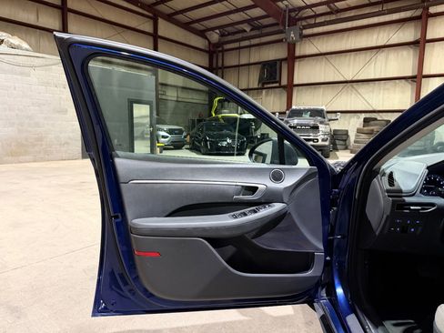 Used 2021 Hyundai Sonata SE image 11