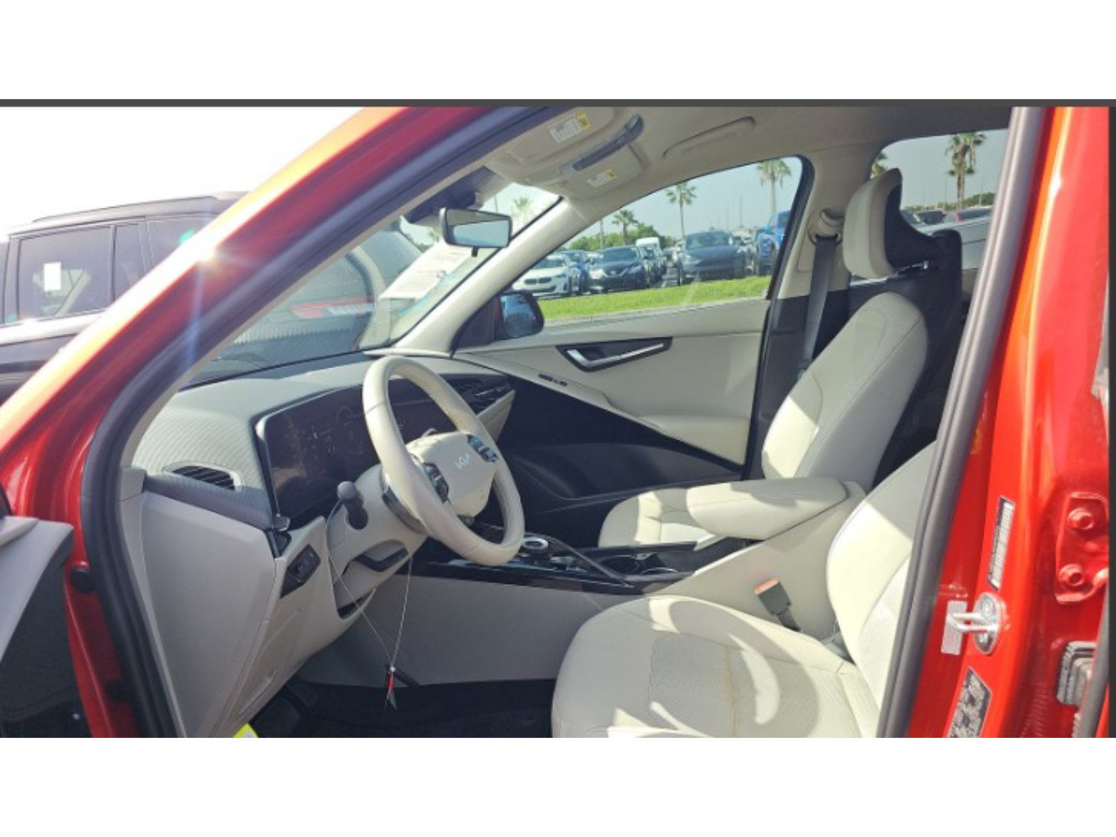 Used 2023 Kia Niro Wind FWD image 5