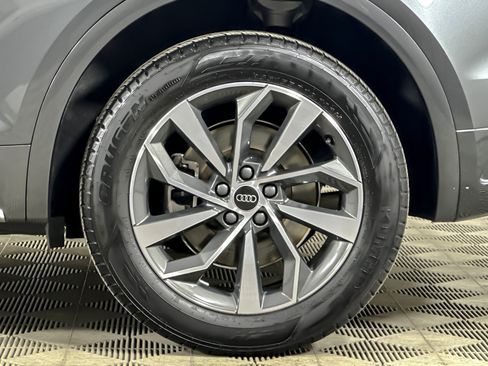 Used 2023 Audi Q5 2.0T Premium AWD/4WD image 24