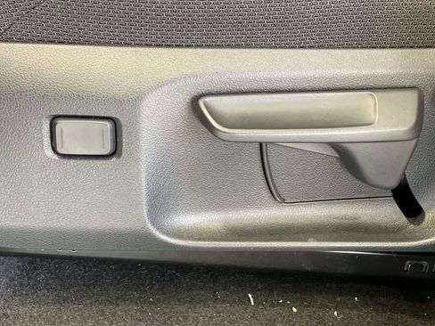 Certified 2025 Toyota 4Runner TRD Off-Road image 14