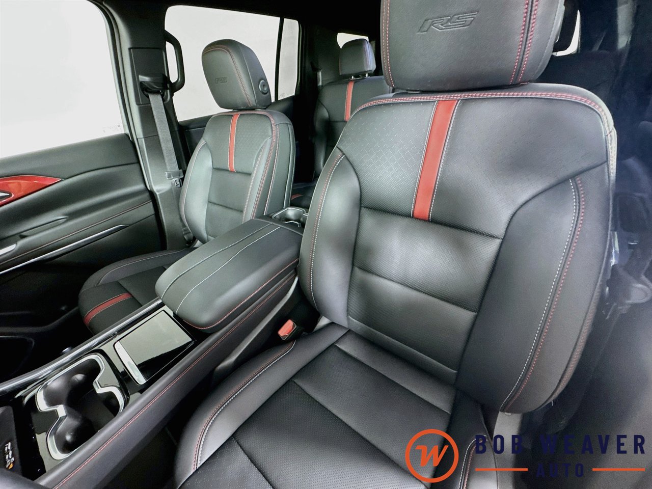 New 2026 Chevrolet Traverse RS w/ LPO, Floor Liner Package AWD/4WD image 26