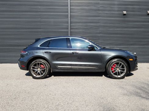 Certified 2022 Porsche Macan S image 6