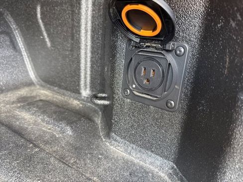 Certified 2024 Chevrolet Silverado 1500 ZR2 w/ Technology Package image 32