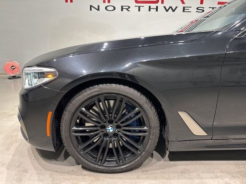 Used 2018 BMW M550i xDrive w/ Driving Assistance Package image 7