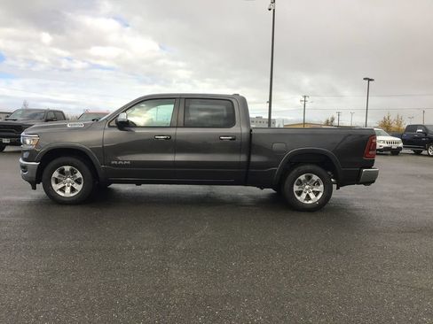 Used 2022 RAM 1500 Laramie AWD/4WD image 1