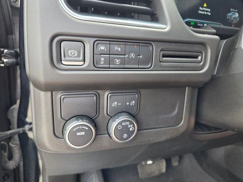 Used 2023 Chevrolet Tahoe LT w/ Luxury Package RWD image 25