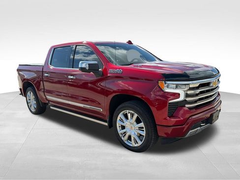 Certified 2022 Chevrolet Silverado 1500 High Country w/ High Country Premium Package AWD/4WD image 9