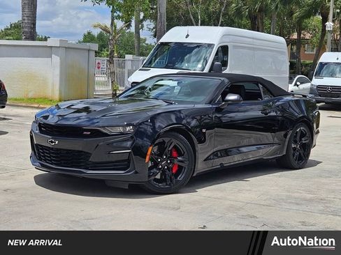 Used 2019 Chevrolet Camaro SS RWD image 1