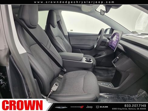 Used 2026 Tesla Model Y Long Range image 10