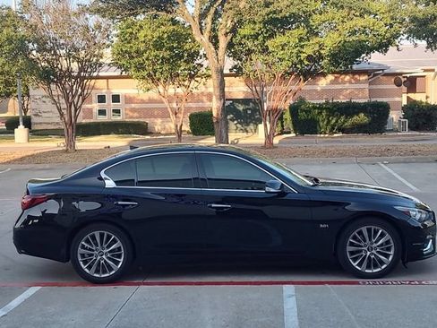 Used 2019 INFINITI Q50 Luxe w/ Essential Package (3.0T Luxe) RWD image 2