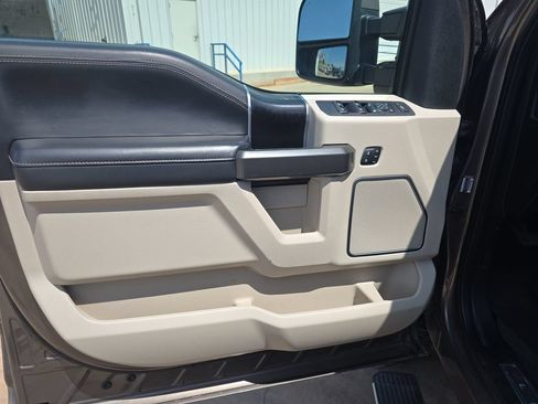 Used 2020 Ford F350 Limited AWD/4WD image 28