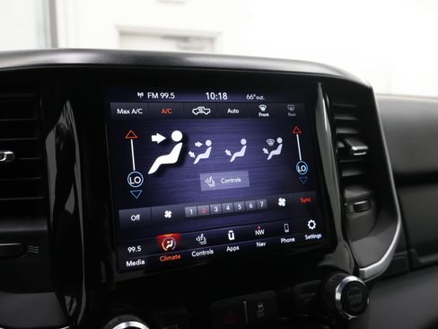 Used 2021 RAM 2500 Big Horn w/ Night Edition AWD/4WD image 50