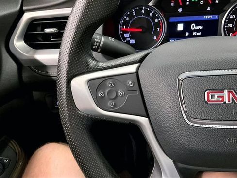 Used 2023 GMC Acadia SLE w/ Driver Convenience Package FWD image 26