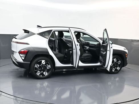 Certified 2025 Hyundai Kona SEL FWD image 27
