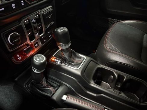 Used 2018 Jeep Wrangler Unlimited Rubicon image 21